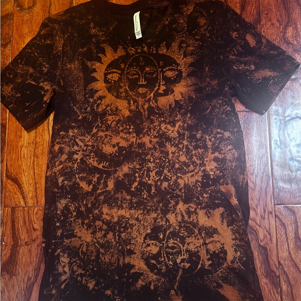 Women’s Black and Brown Graphic T-Shirt